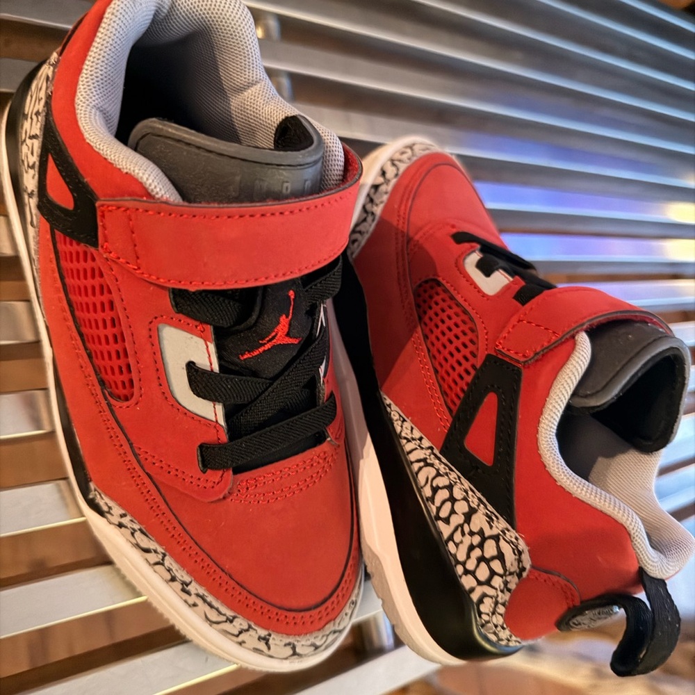 Nike Jordan Spizike Low kids size 13 NWOT
